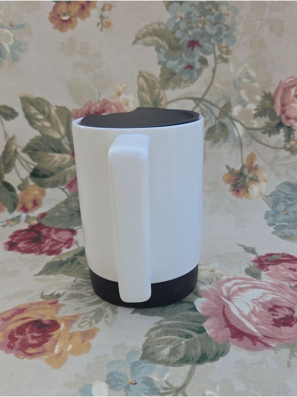 Starbucks White Ceramic Travel Mug with Black Base 14 Fluid Ounces - Picture 9 of 15